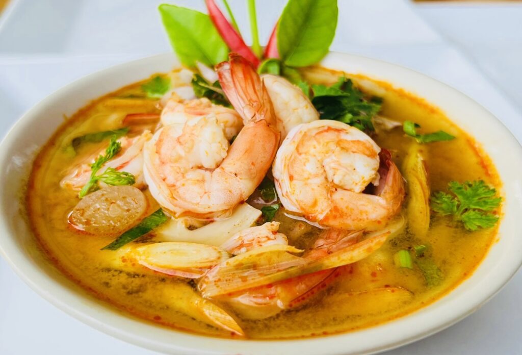 Authentic Pad Thai Cooking